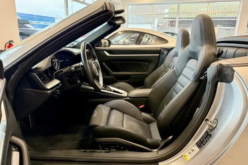 Porsche 992 din 2023 cu 5.494 km - oferta POR182323 - foto 12