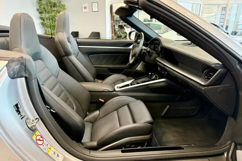 Porsche 992 din 2023 cu 5.494 km - oferta POR182323 - foto 13