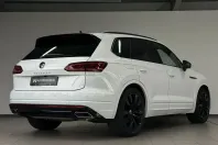 Volkswagen Touareg din 2023 cu 69.640 km - oferta VOL182324 - foto 5