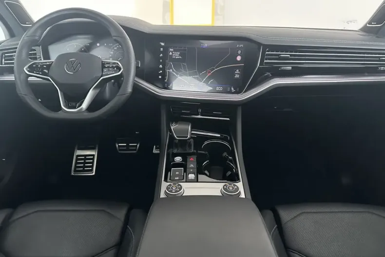 Volkswagen Touareg din 2023 cu 69.640 km - oferta VOL182324 - foto 10