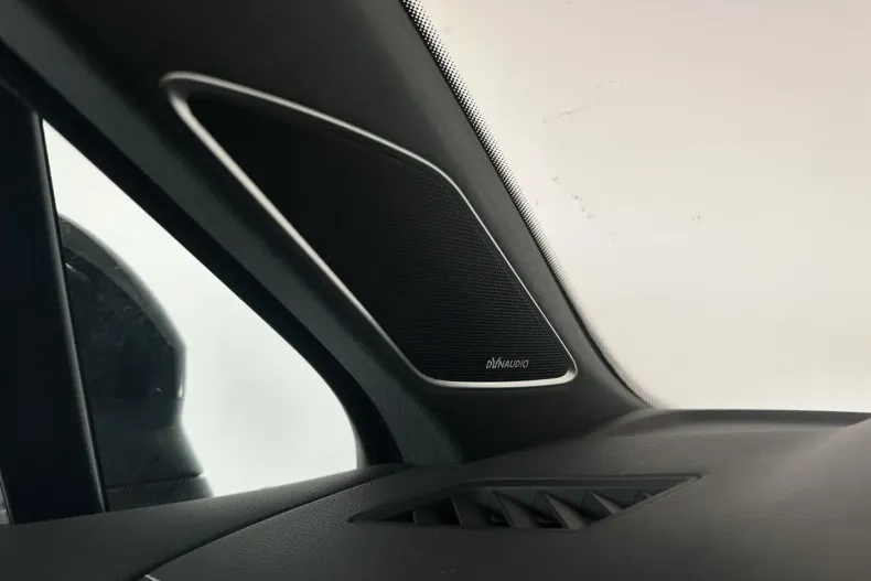 Volkswagen Touareg din 2023 cu 69.640 km - oferta VOL182324 - foto 18