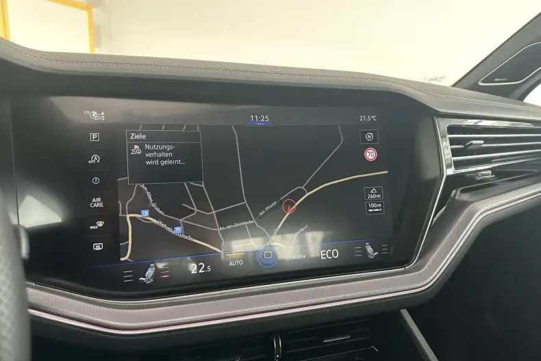 Volkswagen Touareg din 2023 cu 69.640 km - oferta VOL182324 - foto 19