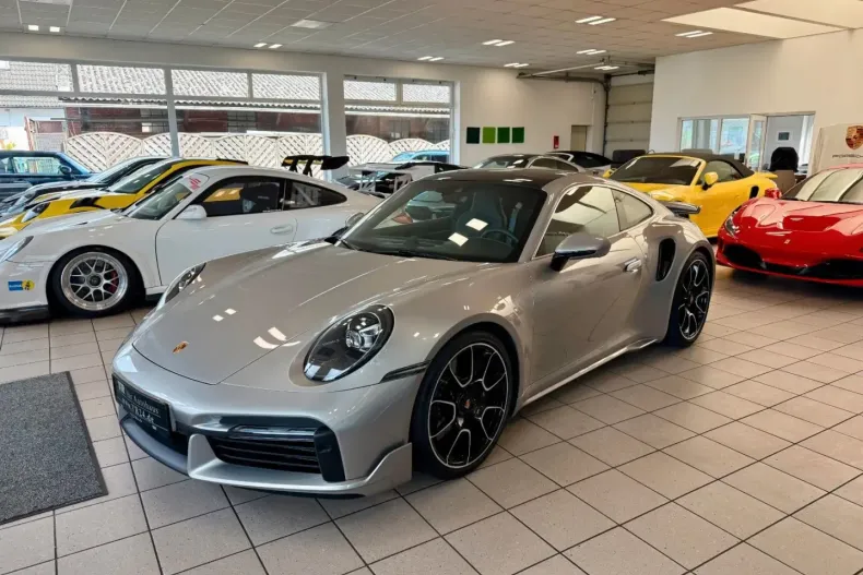 Porsche 992 din 2022 cu 11.992 km - oferta POR182325 - foto 1