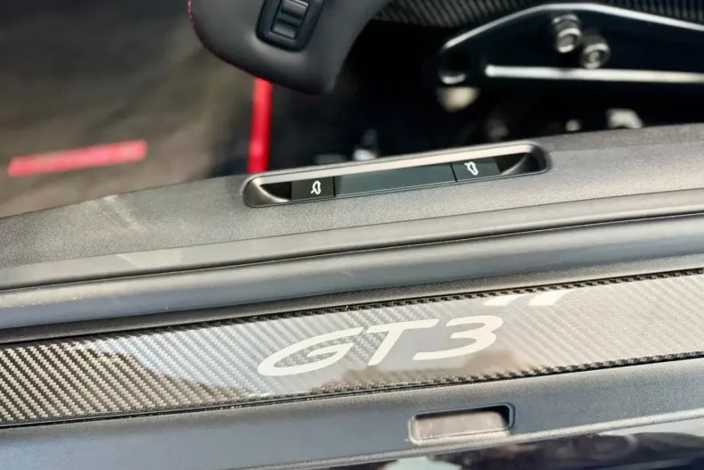 Porsche 992 din 2023 cu 6.992 km - oferta POR182326 - foto 9