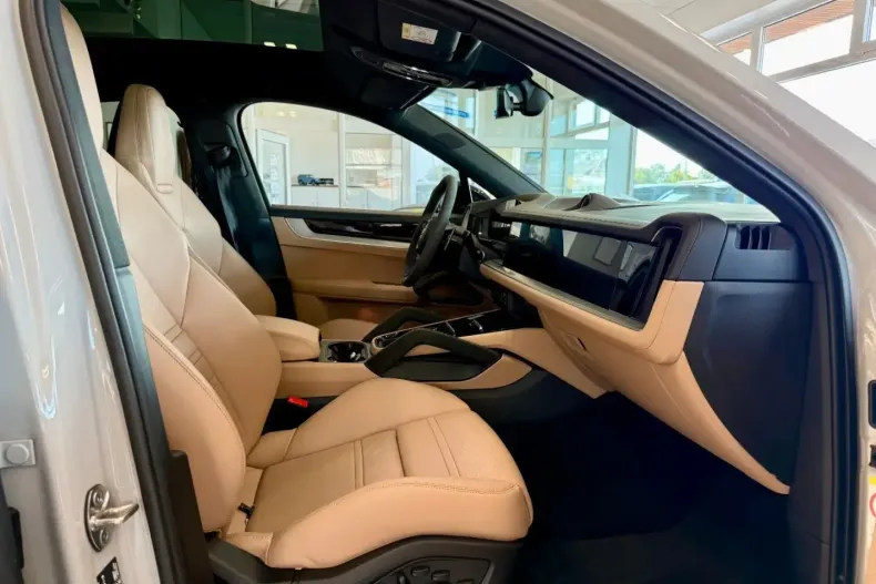 Porsche Cayenne din 2023 cu 33.598 km - oferta POR182328 - foto 14