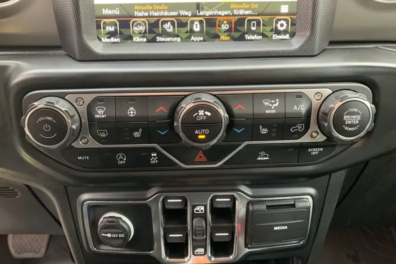 Jeep Wrangler din 2022 cu 6.378 km - oferta JEE182333 - foto 24