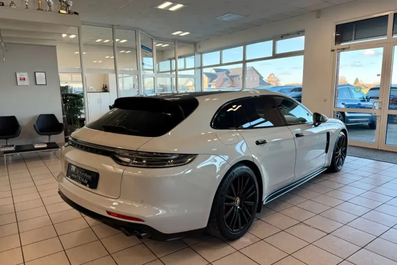 Porsche Panamera din 2022 cu 71.989 km - oferta POR182334 - foto 5