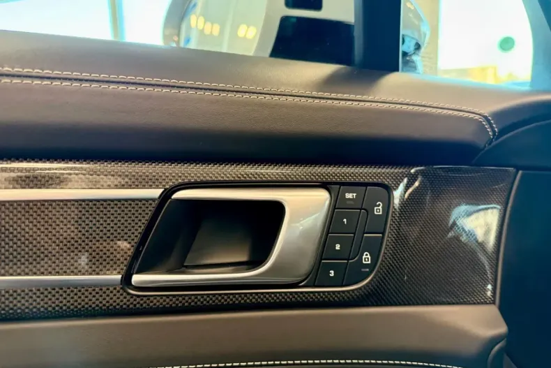 Porsche Panamera din 2022 cu 71.989 km - oferta POR182334 - foto 25