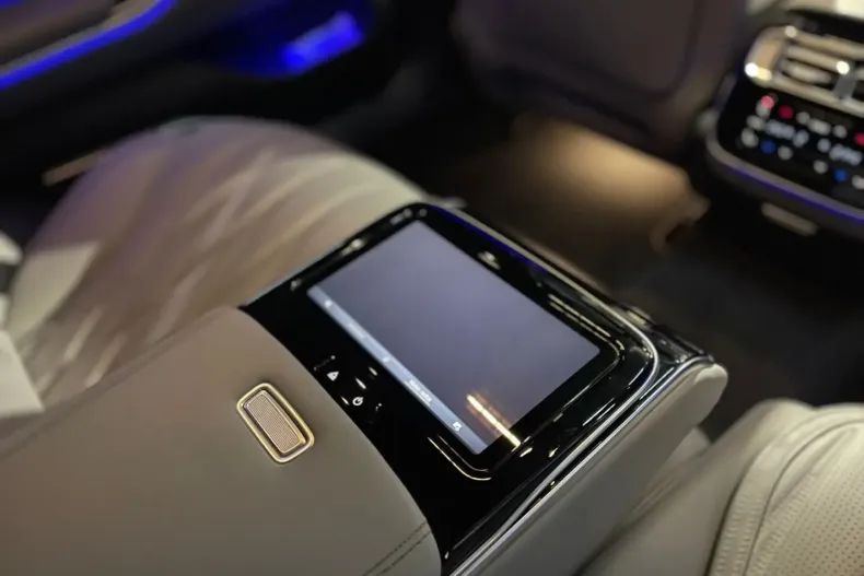 Mercedes-Benz S 63 AMG (Clasa S) din 2023 cu 42.000 km - oferta MER182337 - foto 19