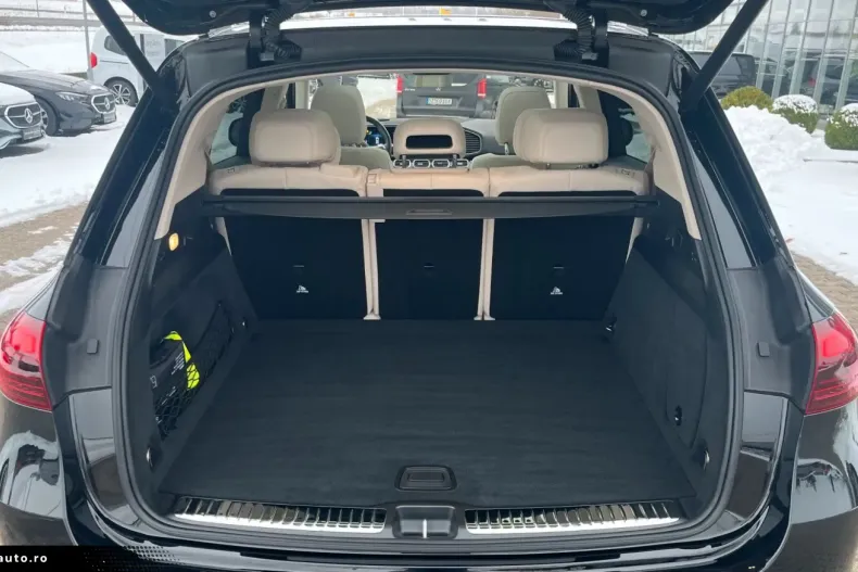 Mercedes-Benz GLE 63 AMG (Clasa GLE) din 2024 cu 18.095 km - oferta MER182342 - foto 26