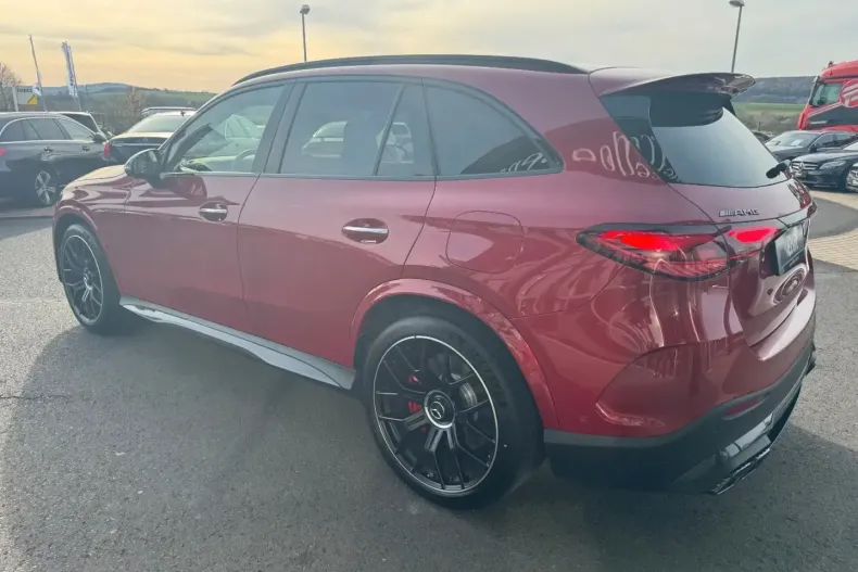 Mercedes-Benz GLC 63 AMG (Clasa GLC) din 2023 cu 11.430 km - oferta MER182345 - foto 3