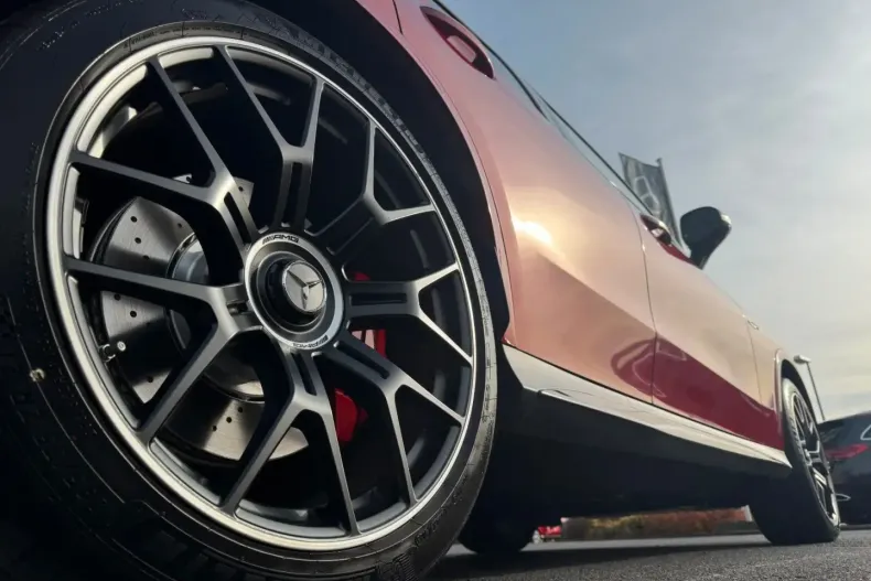 Mercedes-Benz GLC 63 AMG (Clasa GLC) din 2023 cu 11.430 km - oferta MER182345 - foto 5