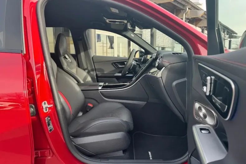 Mercedes-Benz GLC 63 AMG (Clasa GLC) din 2023 cu 11.430 km - oferta MER182345 - foto 6