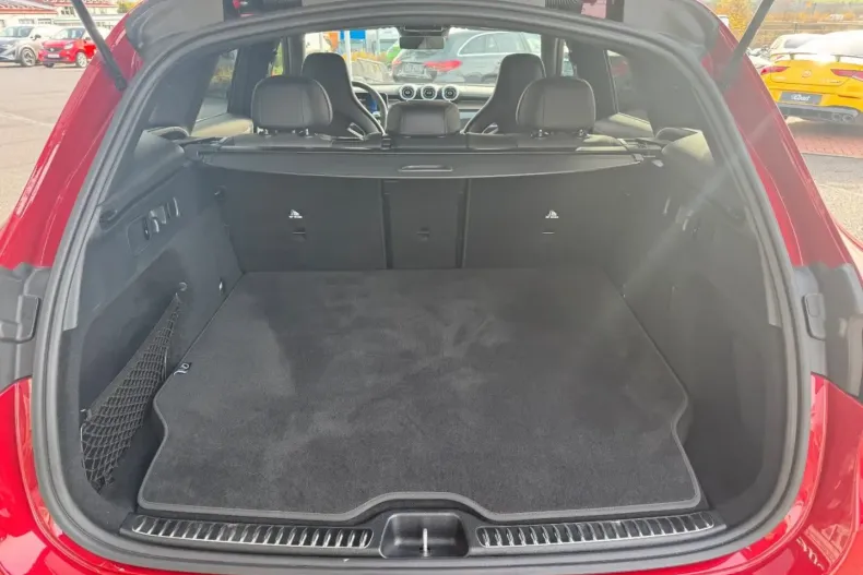 Mercedes-Benz GLC 63 AMG (Clasa GLC) din 2023 cu 11.430 km - oferta MER182345 - foto 10