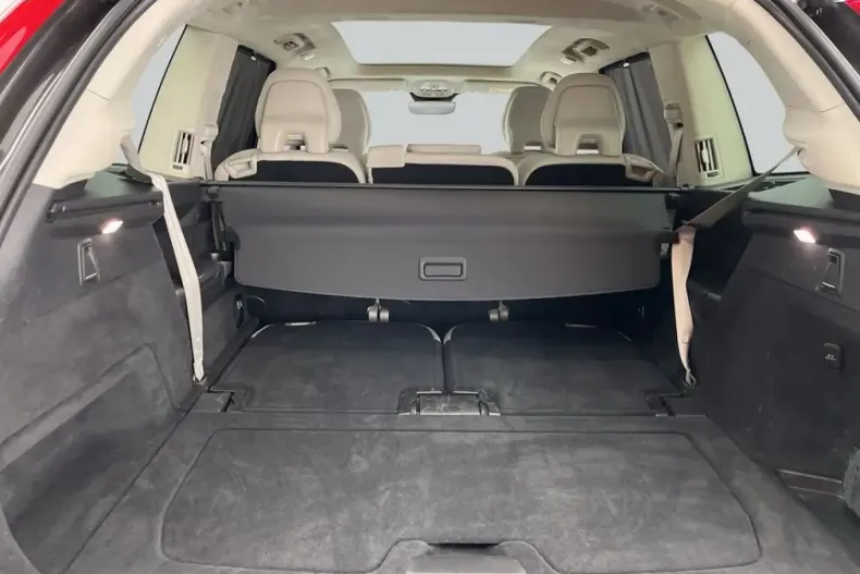 Volvo XC90 din 2023 cu 54.718 km - oferta VOL182347 - foto 9