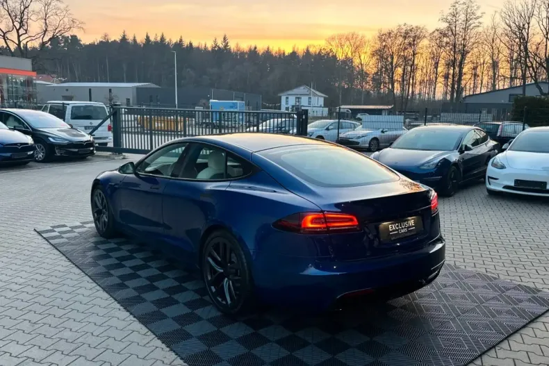 Tesla Model S din 2023 cu 4.888 km - oferta TES182349 - foto 8