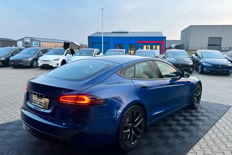 Tesla Model S din 2023 cu 4.888 km - oferta TES182349 - foto 12
