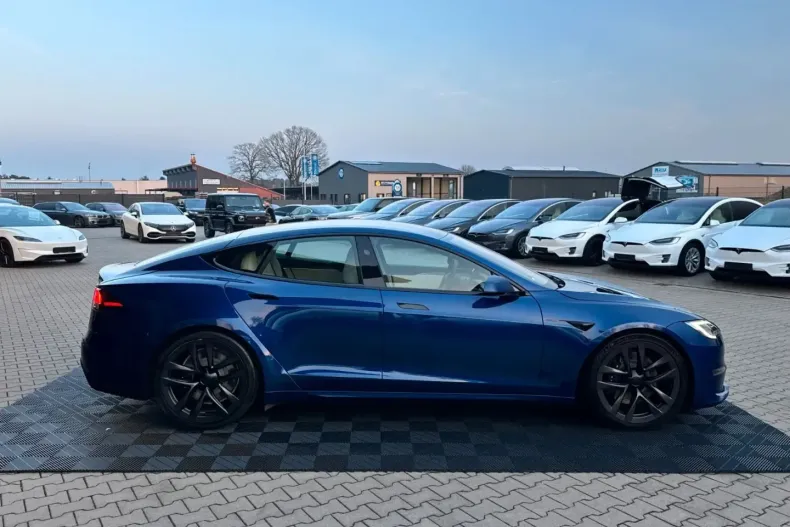 Tesla Model S din 2023 cu 4.888 km - oferta TES182349 - foto 13