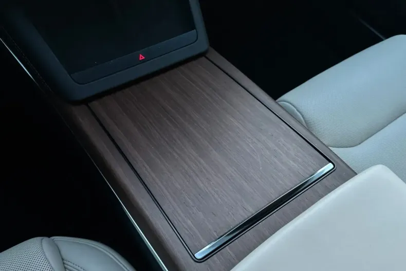 Tesla Model S din 2023 cu 4.888 km - oferta TES182349 - foto 23