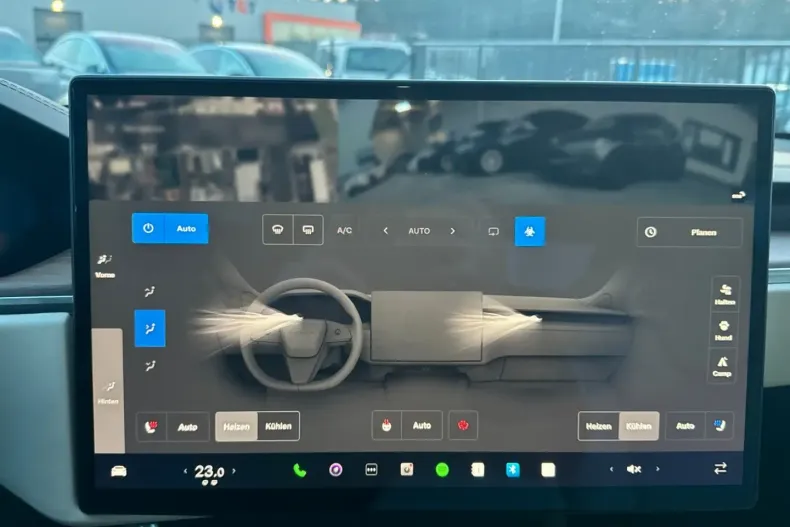 Tesla Model S din 2023 cu 4.888 km - oferta TES182349 - foto 35