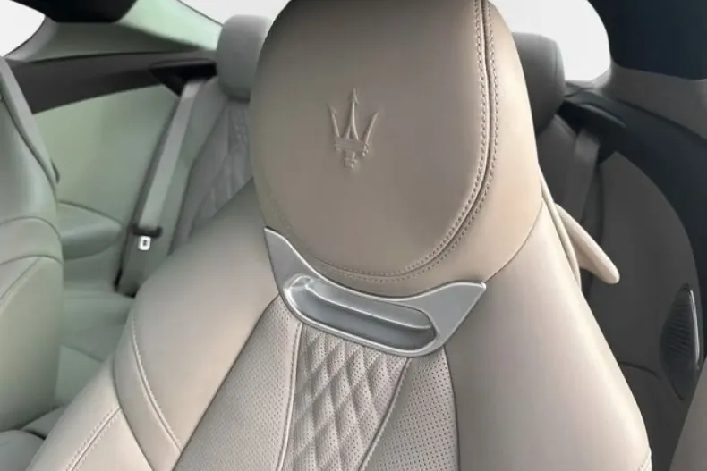 Maserati Granturismo din 2023 cu 22.900 km - oferta MAS182350 - foto 10