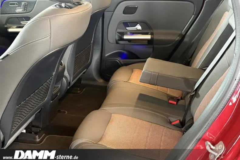 Mercedes-Benz EQA din 2024 cu 12.351 km - oferta MER182359 - foto 10