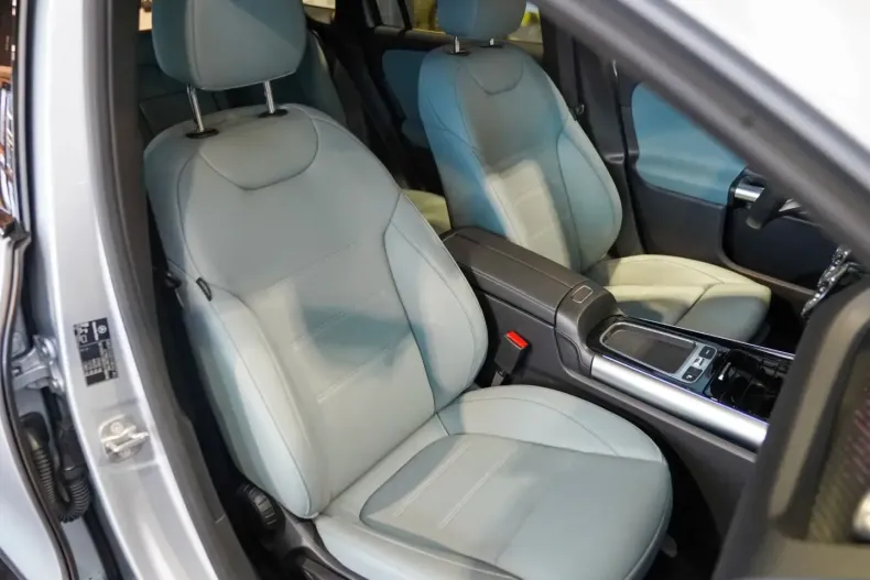 Mercedes-Benz EQA din 2024 cu 11.645 km - oferta MER182362 - foto 9