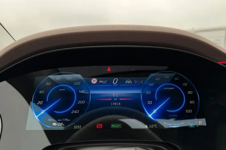 Mercedes-Benz EQS din 2023 cu 19.816 km - oferta MER182364 - foto 13