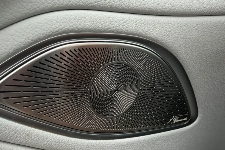 Mercedes-Benz EQS din 2023 cu 19.816 km - oferta MER182364 - foto 32