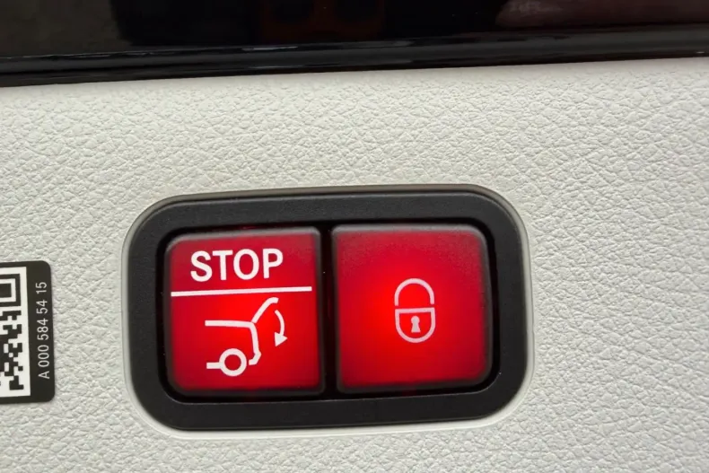 Mercedes-Benz EQS din 2023 cu 19.816 km - oferta MER182364 - foto 40