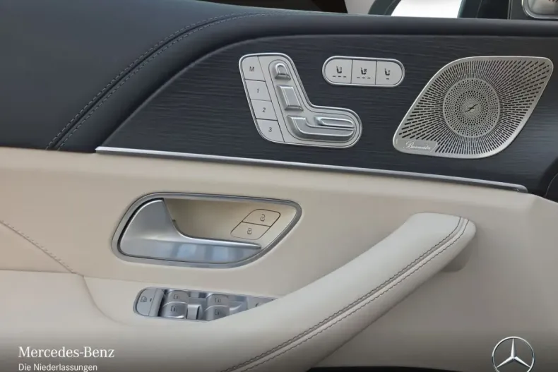 Mercedes-Benz GLS 63 (Clasa GLS) din 2024 cu 33.226 km - oferta MER182366 - foto 14