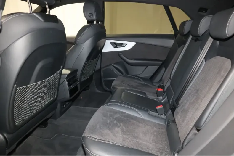 Audi Q8 din 2022 cu 99.100 km - oferta AUD182367 - foto 17