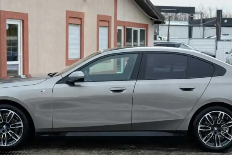 BMW 520 (Seria 5) din 2025 cu 25.000 km - oferta BMW182374 - foto 4