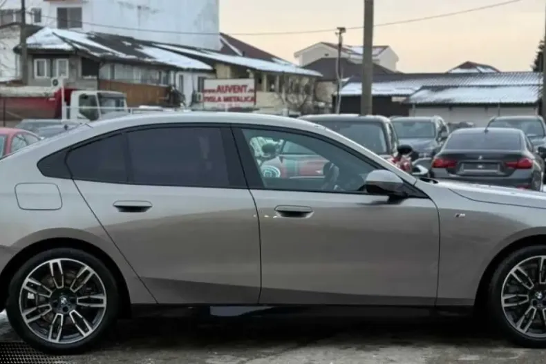 BMW 520 (Seria 5) din 2025 cu 25.000 km - oferta BMW182374 - foto 10