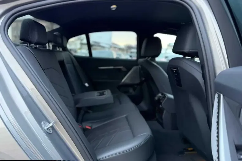 BMW 520 (Seria 5) din 2025 cu 25.000 km - oferta BMW182374 - foto 21