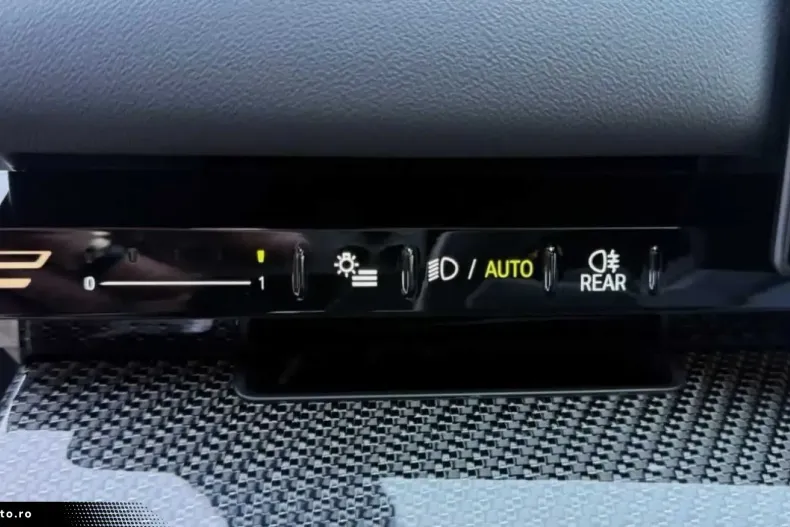 BMW 520 (Seria 5) din 2025 cu 25.000 km - oferta BMW182374 - foto 25