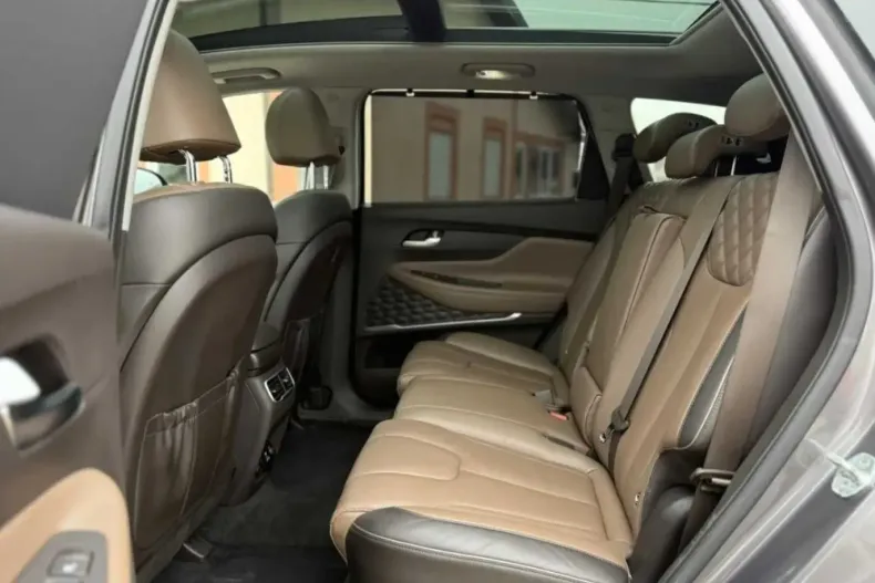 Hyundai SANTA FE din 2022 cu 84.000 km - oferta HYU182376 - foto 22