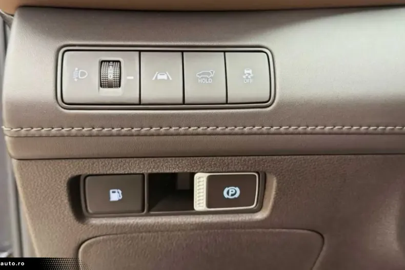 Hyundai SANTA FE din 2022 cu 84.000 km - oferta HYU182376 - foto 27