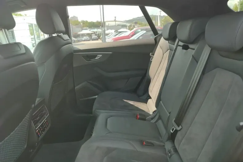 Audi RSQ8 din 2022 cu 97.700 km - oferta AUD182378 - foto 14