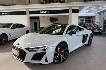Audi R8 din 2023 - oferta AUD182390