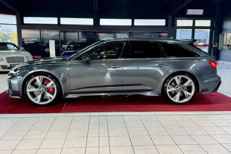 Audi RS6 din 2022 cu 76.150 km - oferta AUD182394 - foto 2