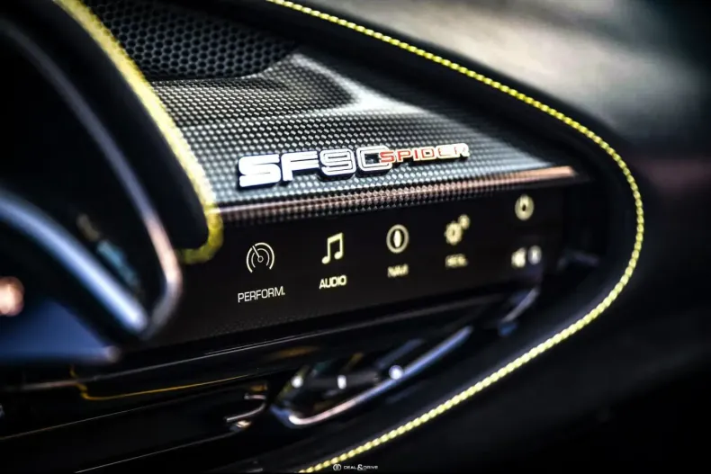 Ferrari SF90 din 2024 cu 3.620 km - oferta FER182400 - foto 22