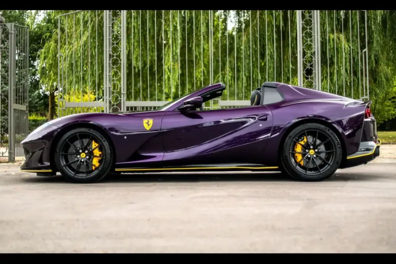 Ferrari 812 din 2023 cu 1.390 km - oferta FER182401 - foto 2