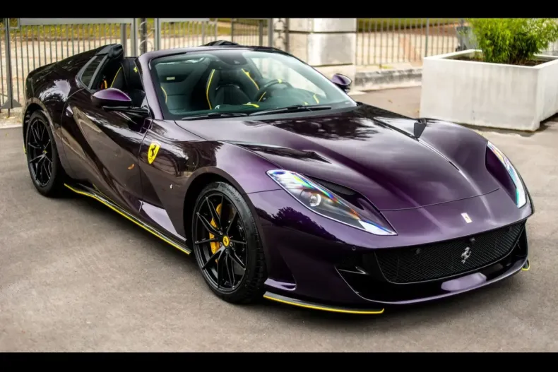 Ferrari 812 din 2023 cu 1.390 km - oferta FER182401 - foto 6