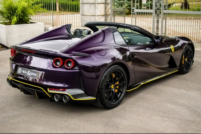 Ferrari 812 din 2023 cu 1.390 km - oferta FER182401 - foto 7