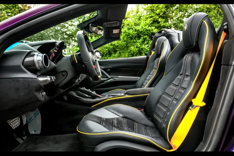 Ferrari 812 din 2023 cu 1.390 km - oferta FER182401 - foto 10