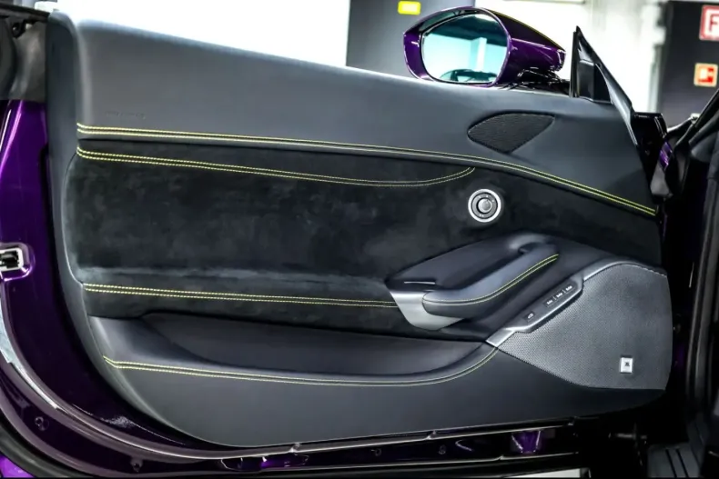 Ferrari Portofino din 2023 cu 2.847 km - oferta FER182403 - foto 11