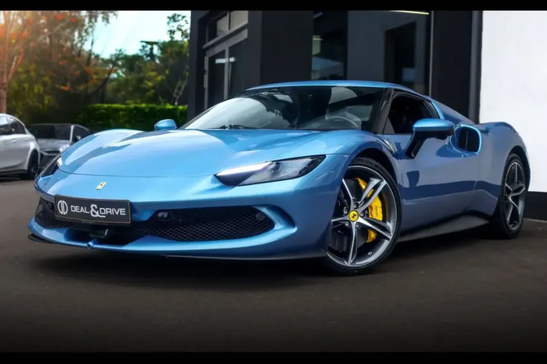 Ferrari 296 GTB din 2024 cu 3.900 km - oferta FER182404 - foto 1