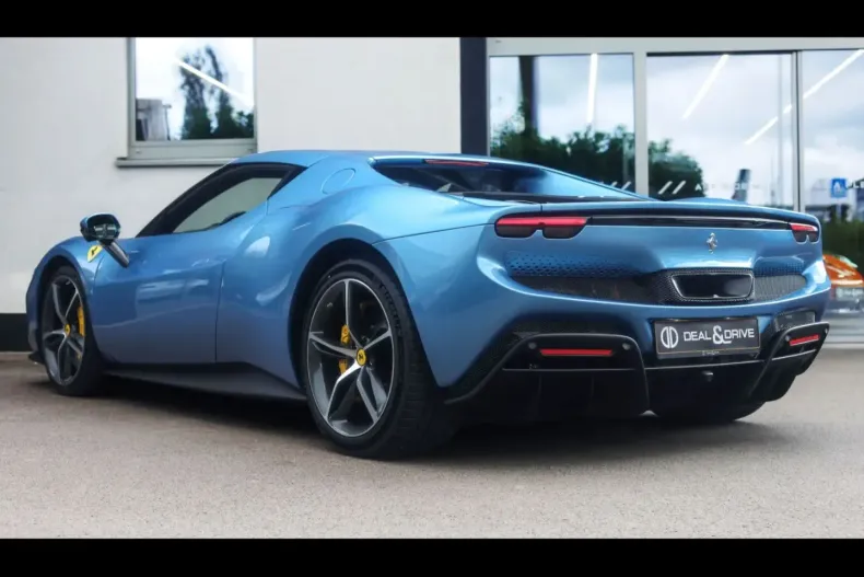 Ferrari 296 GTB din 2024 cu 3.900 km - oferta FER182404 - foto 3