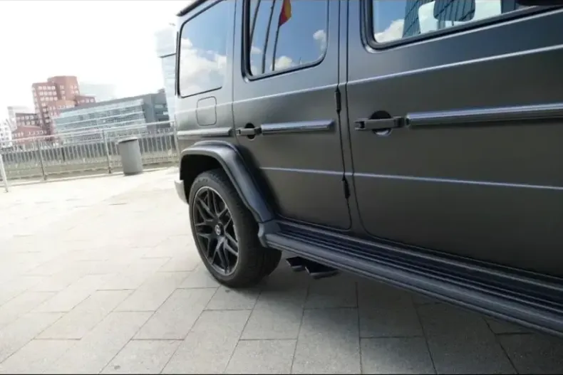 Mercedes-Benz G 63 AMG (Clasa G) din 2024 cu 3.700 km - oferta MER182406 - foto 6